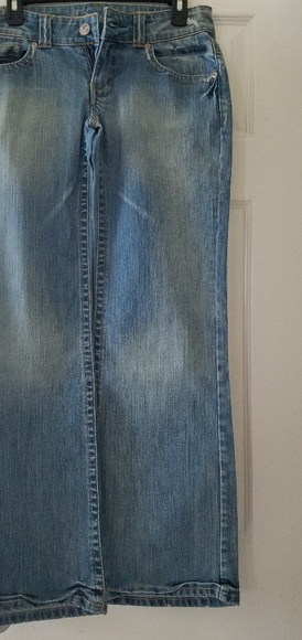Jeans - Picture 1 of 2